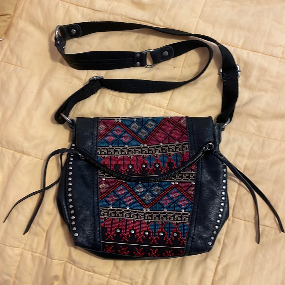EUC “the sak” Deena. I must have in any cool kid closet! You will LOVE it!
